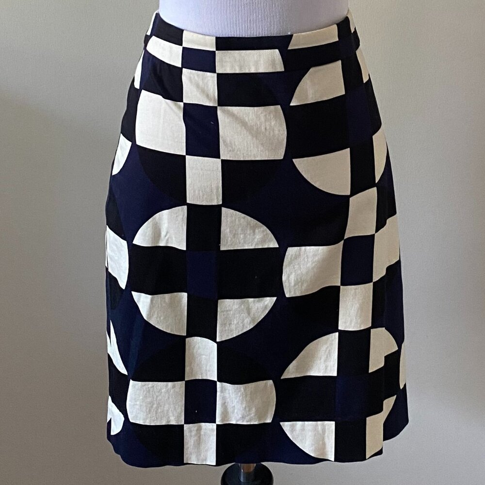 J. Crew The Pencil Skirt Geometric Print – Size 6